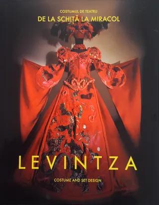 Costumul de teatru - De la schiță la miracol