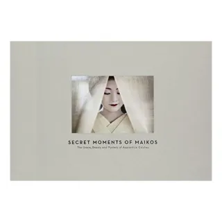 Secret Moments of Maiko